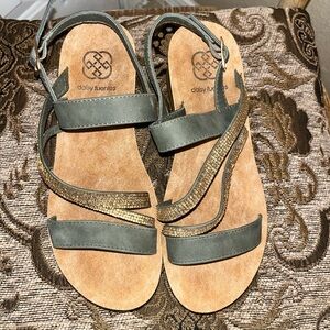 Daisy Fuentes Wedge Sandal